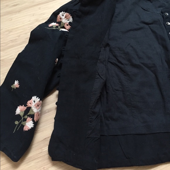 Amuse Society Cropped Jacket - Picture 2 of 4